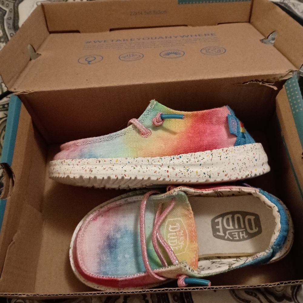 Girls hey dude shoes brand new